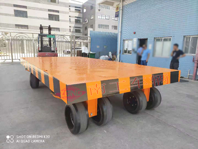 1683946865823261.jpg 20噸重型平板拖車帶4個轉(zhuǎn)盤I.jpg