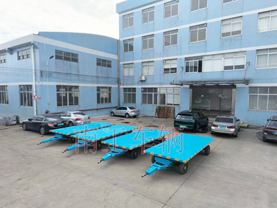 1704680483968936.jpg 6噸平板拖車 藍(lán)色I(xiàn).jpg