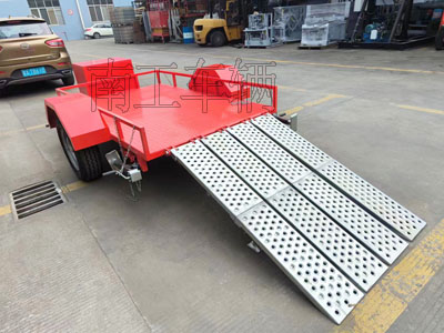 0.9噸消防機器人用ATV拖車 四爬梯3I.jpg