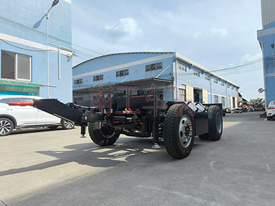 1731372596113912.jpg 6.5噸自走式電動拖車底盤 電動平板車1I.jpg