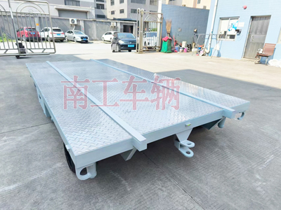 1733899628754965.jpg 船體艏段運(yùn)輸平板拖車(chē)3I.jpg