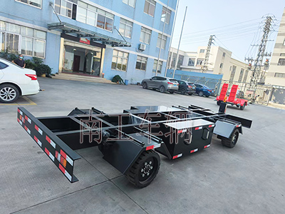 10噸電動(dòng)平板拖車(chē) 自走式工具拖車(chē)1I.jpg