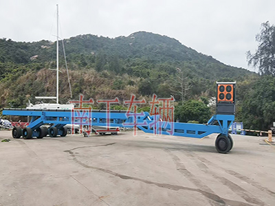 100噸重型游艇拖車 船體拖車1I.jpg