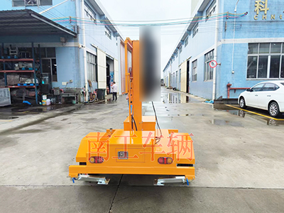 0.5噸小型LED交通誘導(dǎo)屏道路指示牌交通警示工具拖車(chē)3I.jpg